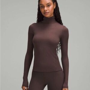 lululemon athletica Women's Chocolate Brown Long-Sleeve Turtleneck